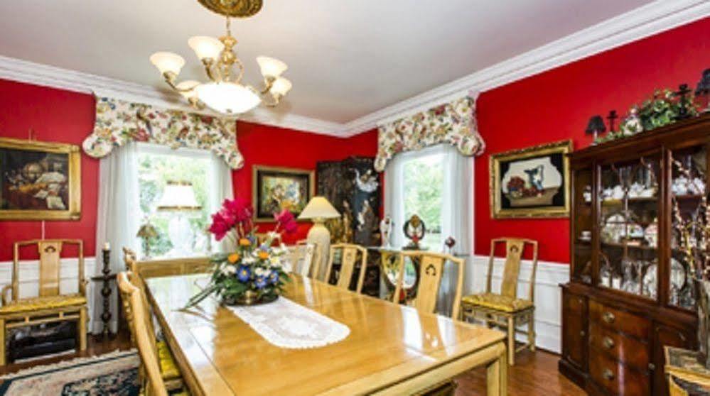 Matthews Manor Bed & Breakfast Екстер'єр фото