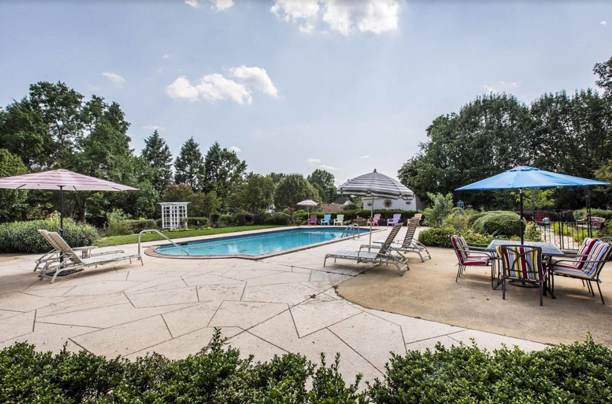 Matthews Manor Bed & Breakfast Екстер'єр фото